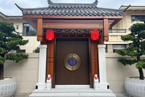 定制铜门与建筑外观的风格统一？